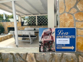 Apartments Lea with pool